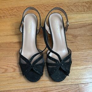 Dream Pairs Women Open Toe Low Heel Shoe